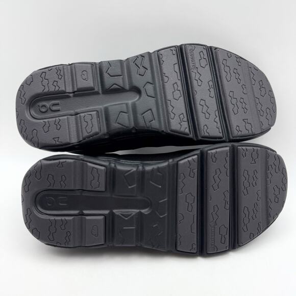 On Kids Cloudleap Running Sneakers US 1.5 EU 33 Black Athletic NIB - Picture 11 of 12